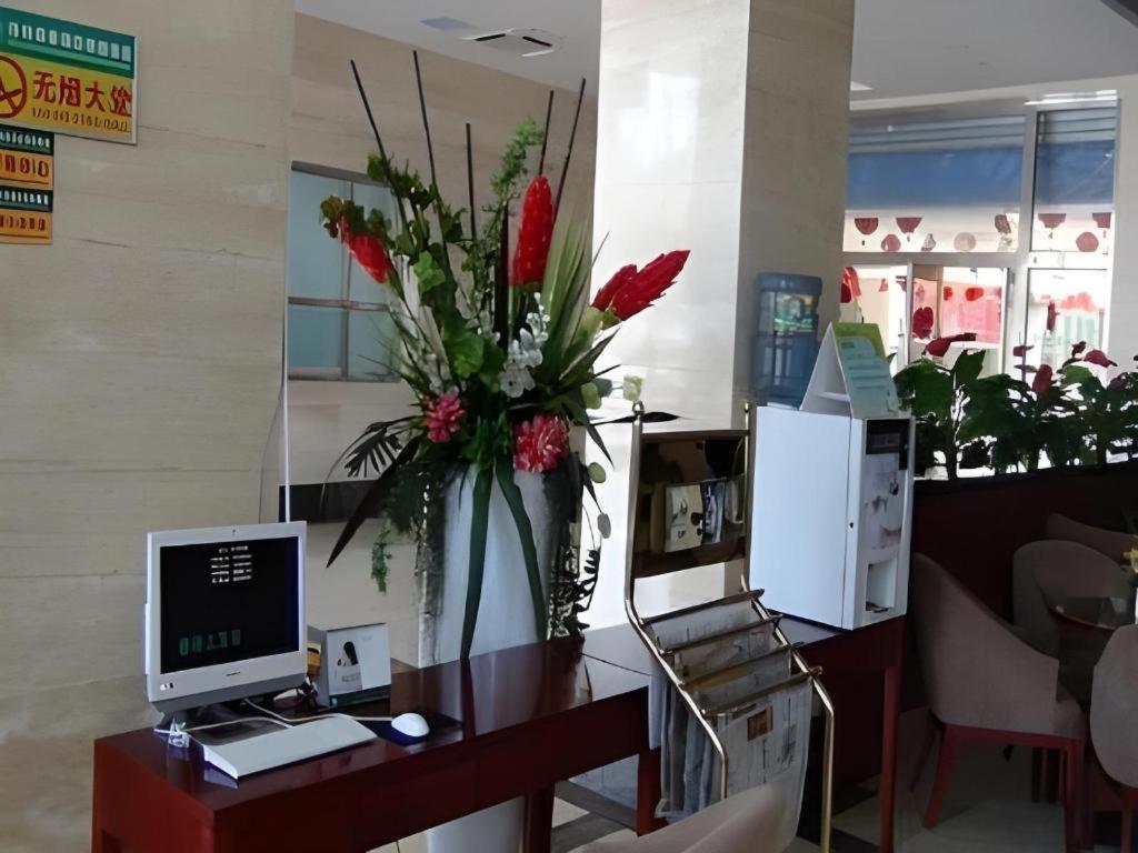 Greentree Inn Tianjin Wuqing Distric Bohai Market Eksteriør bilde
